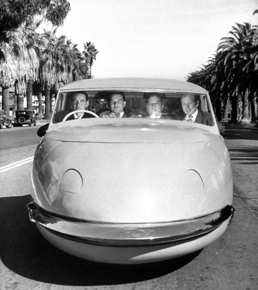 Davis Divan: a unique concept car 1940-ies Davis Divan: a unique concept car 1940-ies