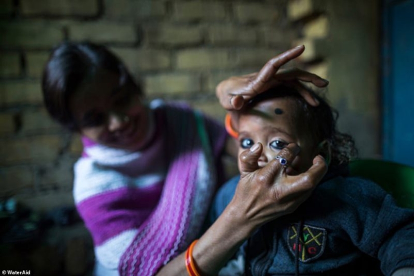 De la protección de los malos espíritus, a los regalos de los familiares: ¿cómo responder a los recién nacidos en diferentes países