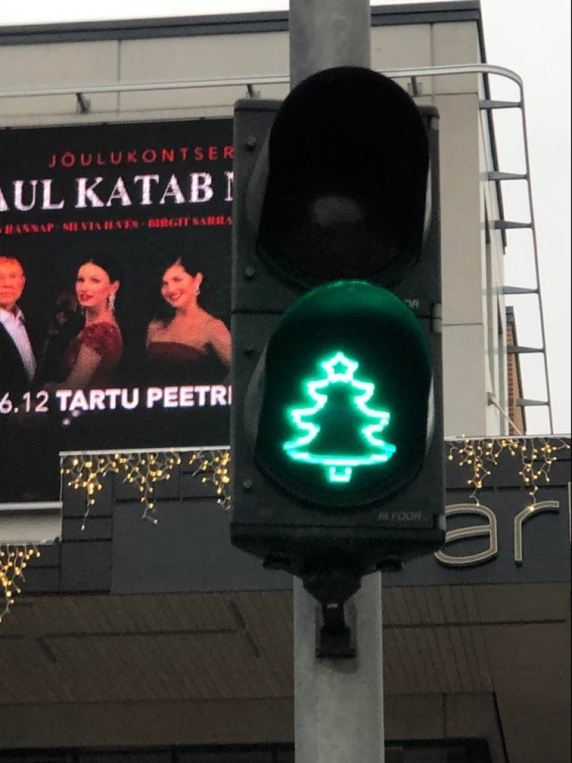 De los corazones a Karl Marx: 13 señales de tránsito inusuales de todo el mundo De los corazones a Karl Marx: 13 señales de tránsito inusuales de todo el mundo