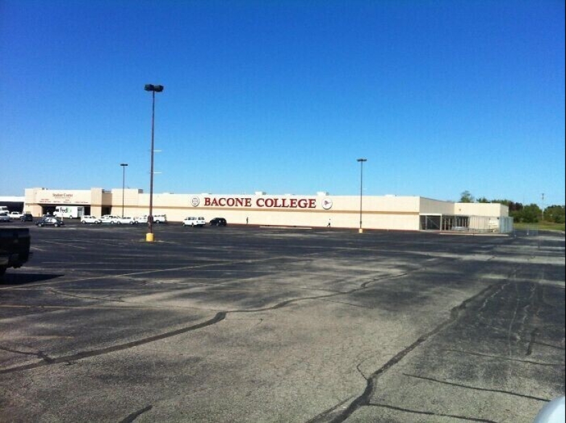 De una iglesia a un salón de tatuajes y 24 otros ejemplos de edificios que han sido rehechos De una iglesia a un salón de tatuajes y 24 otros ejemplos de edificios que han sido rehechos