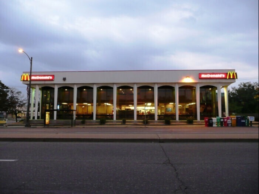 De una iglesia a un salón de tatuajes y 24 otros ejemplos de edificios que han sido rehechos De una iglesia a un salón de tatuajes y 24 otros ejemplos de edificios que han sido rehechos