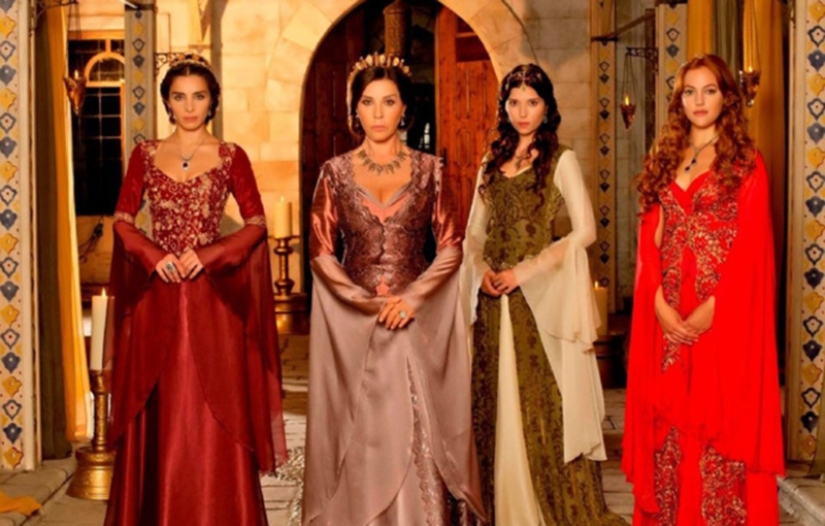 Debunking myths: The whole truth about love, wedding and family in the Arab Emirates Debunking myths: The whole truth about love, wedding and family in the Arab Emirates