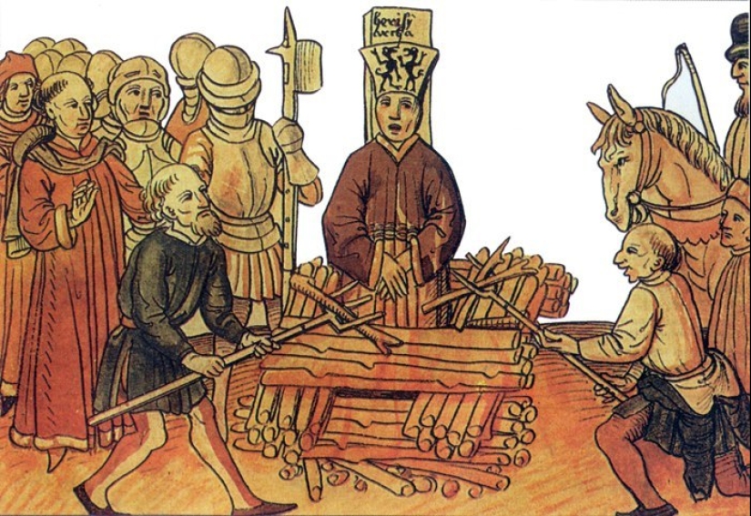 Defenestraciones de Praga: una forma simple y efectiva de cambiar el poder a través de una ventana Defenestraciones de Praga: una forma simple y efectiva de cambiar el poder a través de una ventana