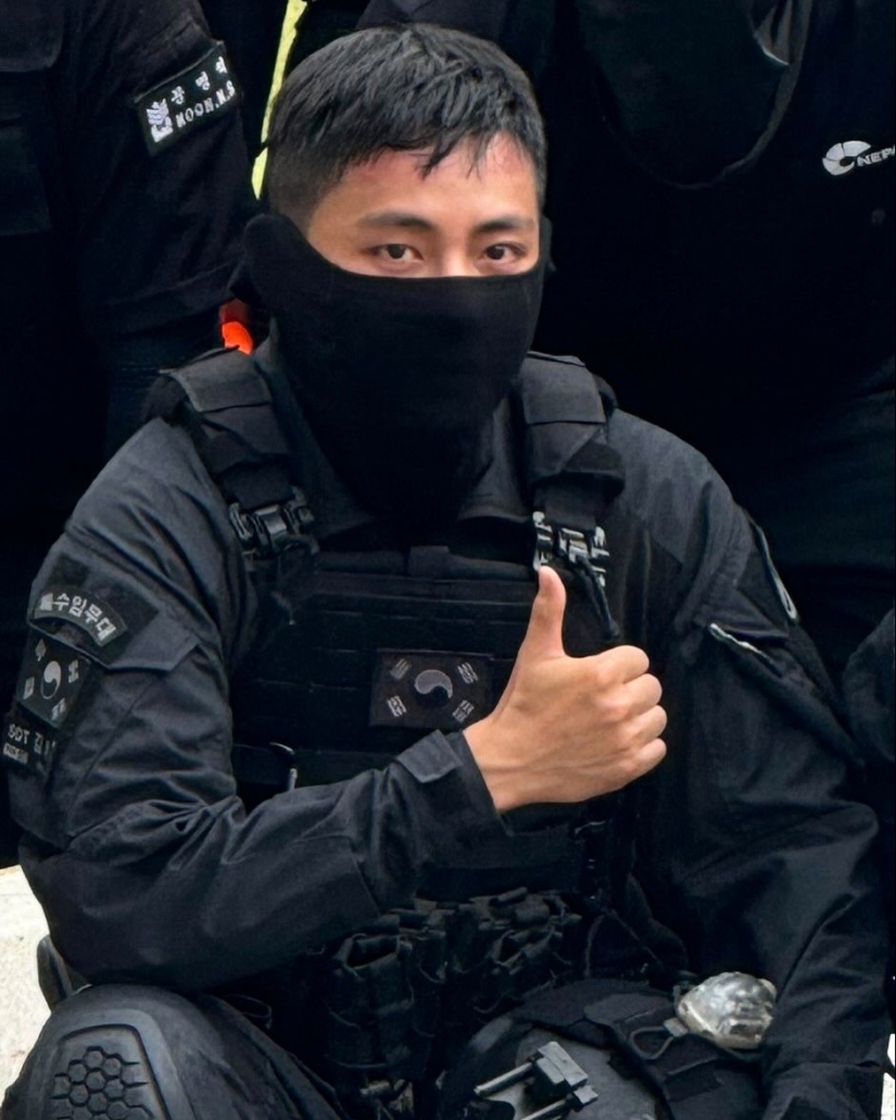 Dentro de los diarios de entrenamiento militar de BTS V, también conocido como "Sargento" Kim Taehyung