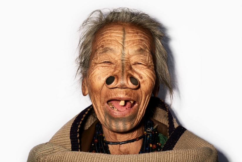 Desaparecerán en los próximos 100 años: un fotógrafo mostró las tribus en peligro de extinción Desaparecerán en los próximos 100 años: un fotógrafo mostró las tribus en peligro de extinción