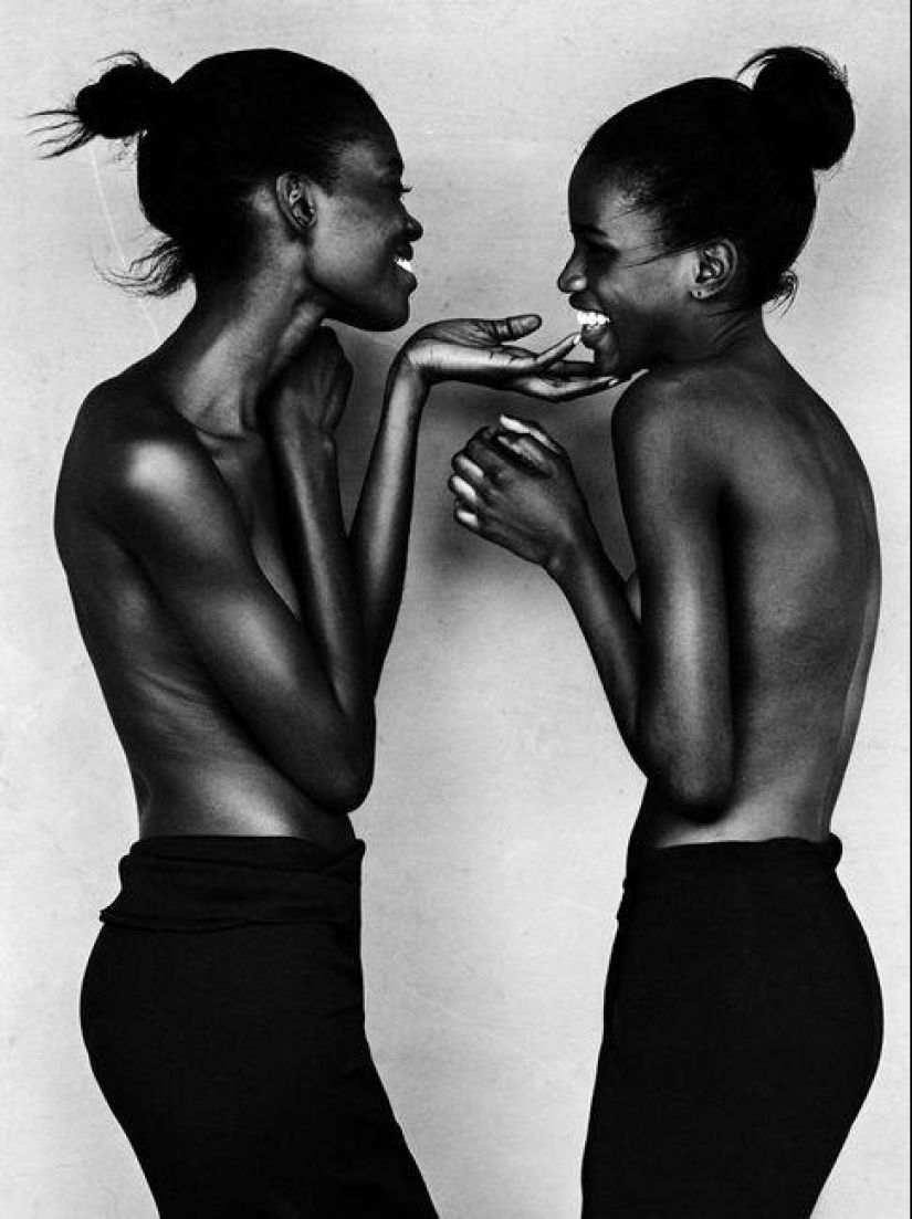 Desnudo en blanco y negro de Lukas Dvorak Desnudo en blanco y negro de Lukas Dvorak