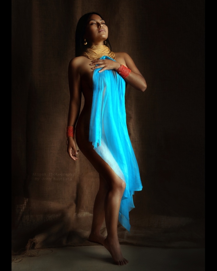 Desnudos tiernos del fotógrafo ecuatoriano John Bautista