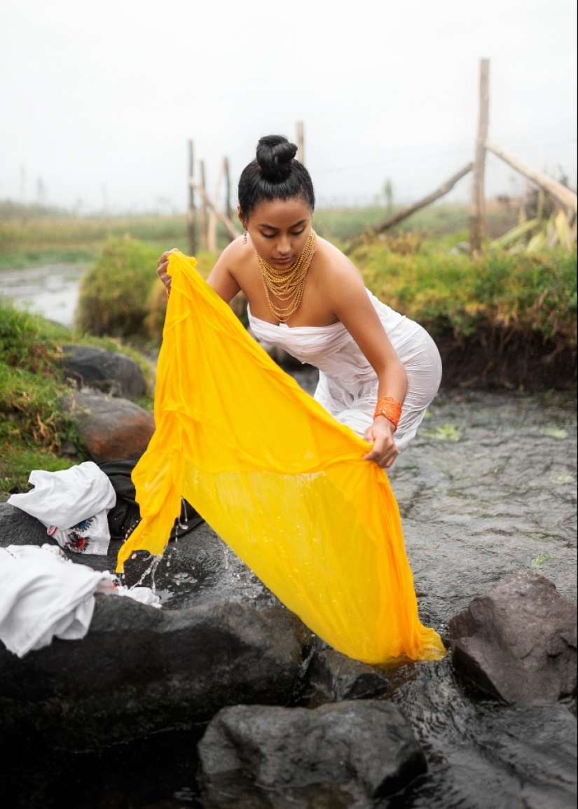 Desnudos tiernos del fotógrafo ecuatoriano John Bautista