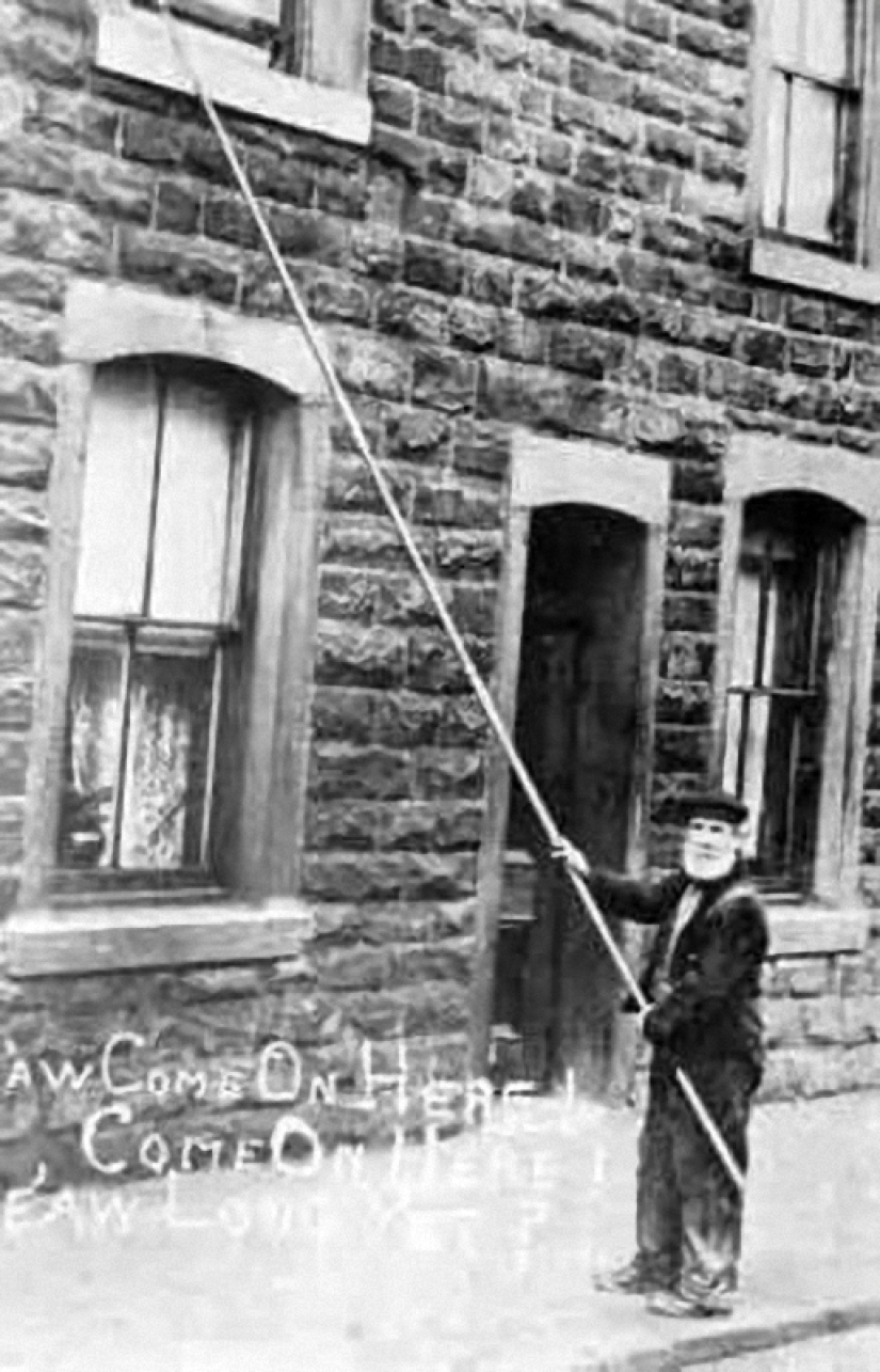 Did everyone wake up on Monday? Did everyone wake up on Monday?