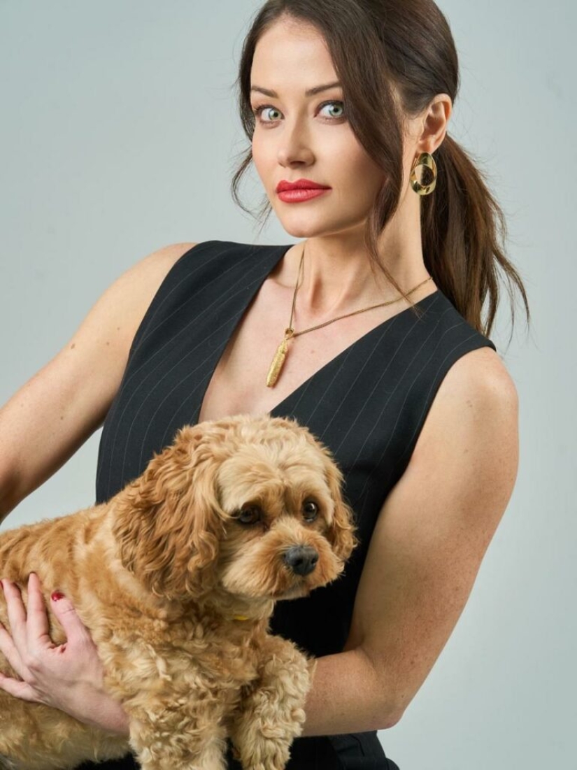 Dog poop turned into stylish gold jewelry