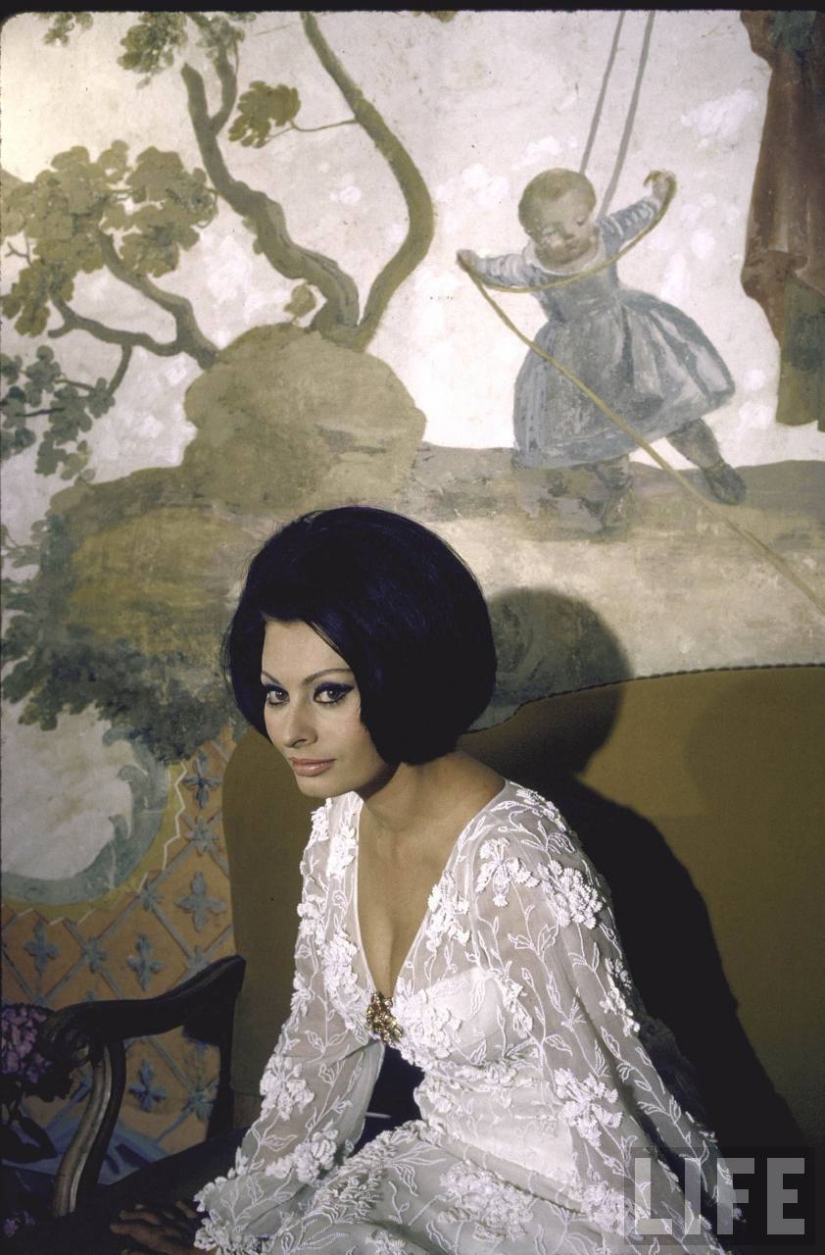 Dolce vita: fotos desconocidas de una joven Sophia Loren en una villa de lujo Dolce vita: fotos desconocidas de una joven Sophia Loren en una villa de lujo