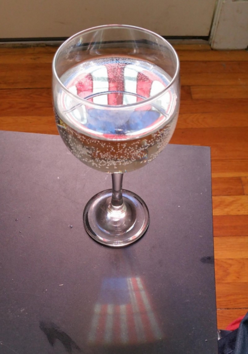 Don't believe your eyes! 22 Amazing Optical Puzzle Photos