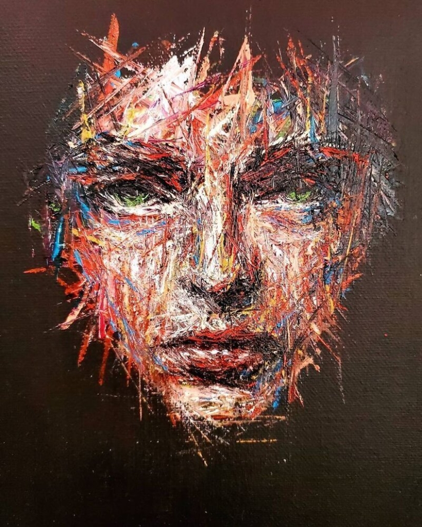 Doodle Liz Y Ahmet: artist creates unusual portraits of women from Karakul