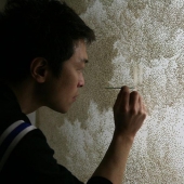 Dot art: the artist burns paper with incense sticks and creates incredible paintings