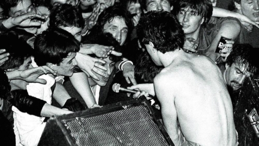 Drugs, Hellish hairstyles and Communism: The Nightlife of 80's Belgrade Drugs, Hellish hairstyles and Communism: The Nightlife of 80's Belgrade