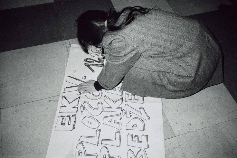 Drugs, Hellish hairstyles and Communism: The Nightlife of 80's Belgrade Drugs, Hellish hairstyles and Communism: The Nightlife of 80's Belgrade