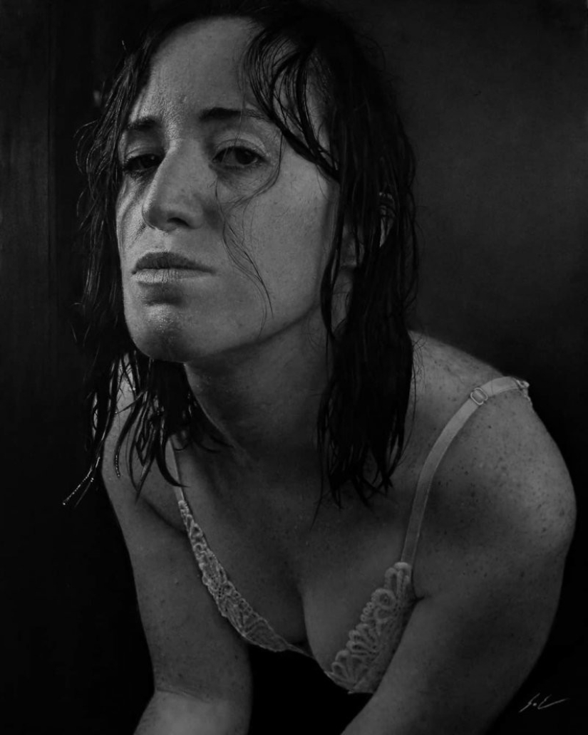 Dylan Eakin y sus dibujos fotorrealistas al carboncillo