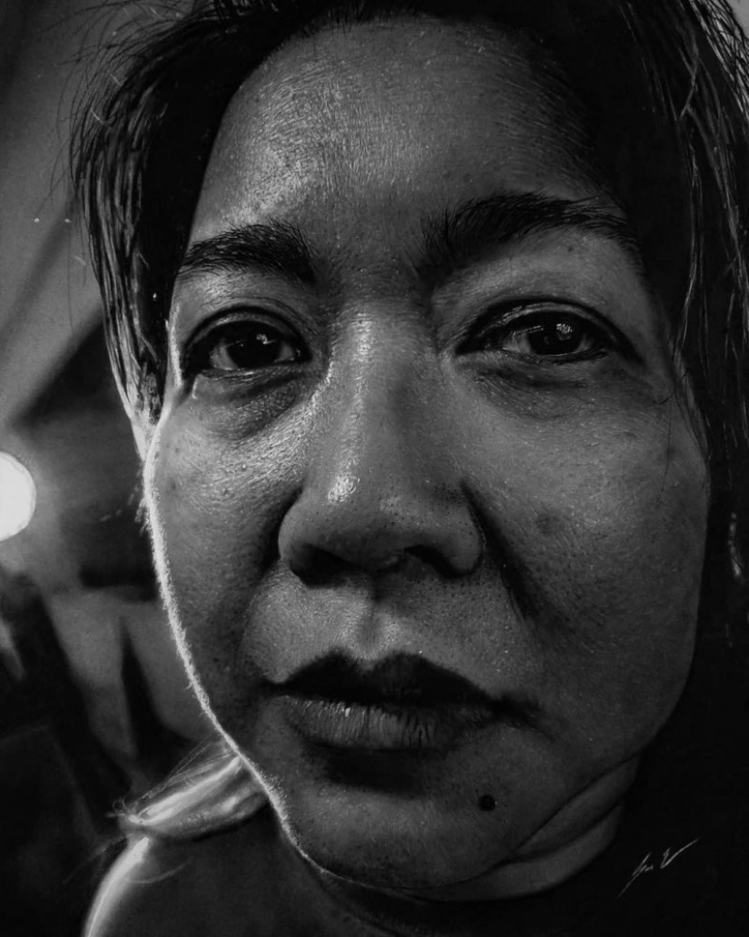 Dylan Eakin y sus dibujos fotorrealistas al carboncillo