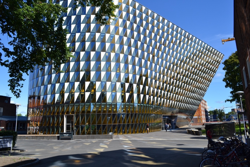 Edificios con pendiente