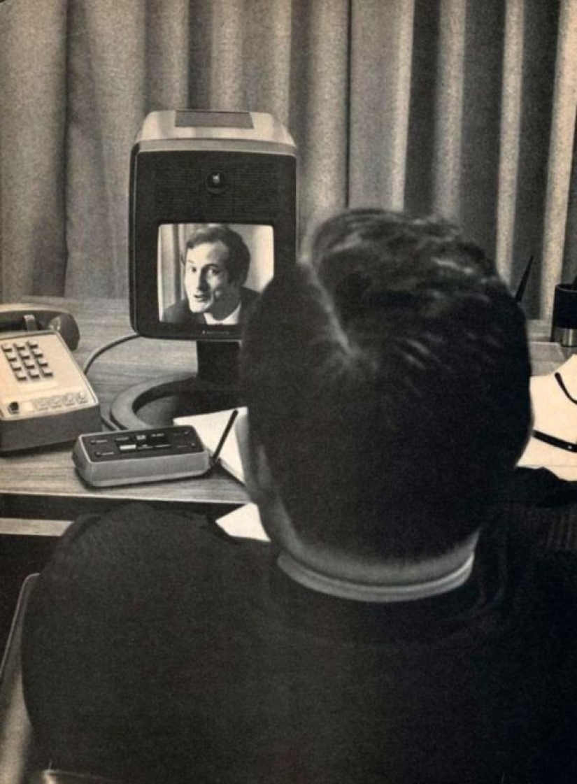 El antepasado de Skype y FaceTime: el primer teléfono de videófono en el que era posible verse el uno al otro El antepasado de Skype y FaceTime: el primer teléfono de videófono en el que era posible verse el uno al otro