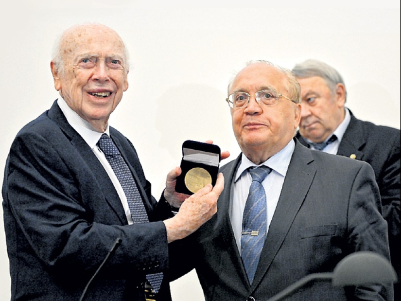 "El blanco es más inteligente que el negro": lo que el descubridor del ADN James Watson despojado de todos los premios