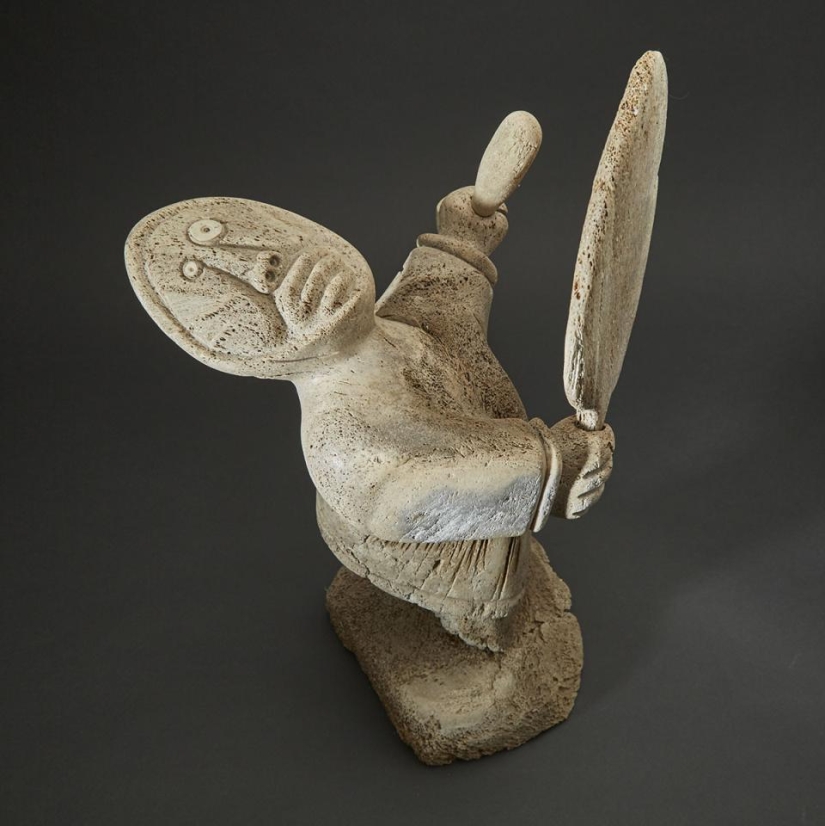 El esquimal Karu Ashevak y sus locas pero atractivas figuras de chamanes y espíritus El esquimal Karu Ashevak y sus locas pero atractivas figuras de chamanes y espíritus