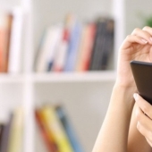 El experto no recomienda dar acceso a las aplicaciones a las funciones del teléfono inteligente sin pensar