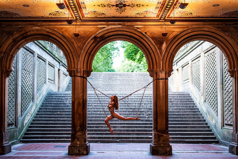 El fotógrafo El Arcángel Sucio y su Shibari en las calles de Nueva York: Cuando el arte revela la libertad El fotógrafo El Arcángel Sucio y su Shibari en las calles de Nueva York: Cuando el arte revela la libertad