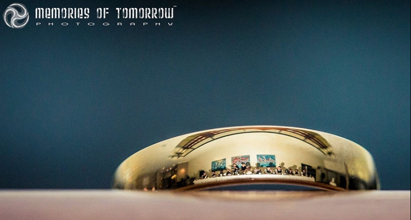 El fotógrafo ha encontrado una forma única de fotografiar bodas