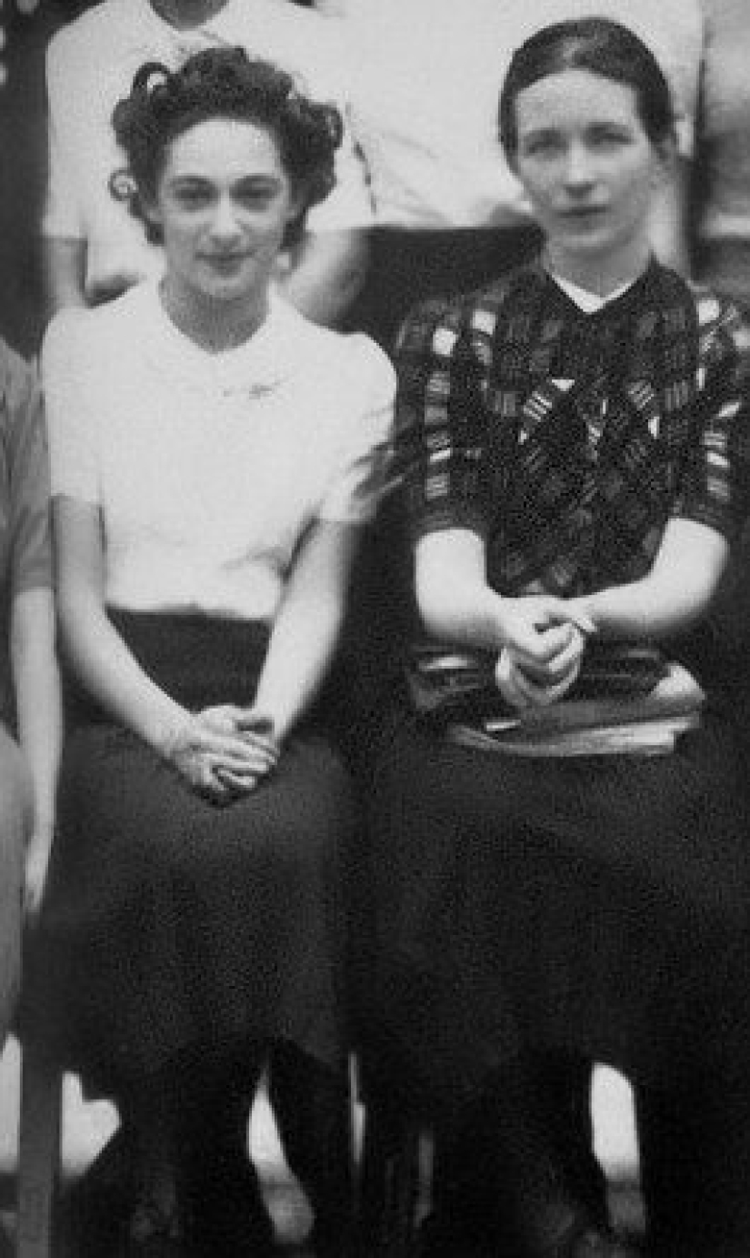 El harén masculino de Simone de Beauvoir: tres hombres en la vida de la fundadora del feminismo El harén masculino de Simone de Beauvoir: tres hombres en la vida de la fundadora del feminismo