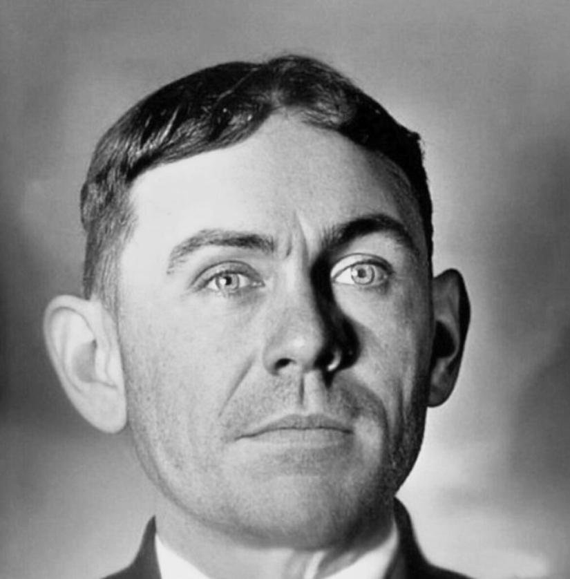 El inquietante secreto de la fotografía familiar de Lawson