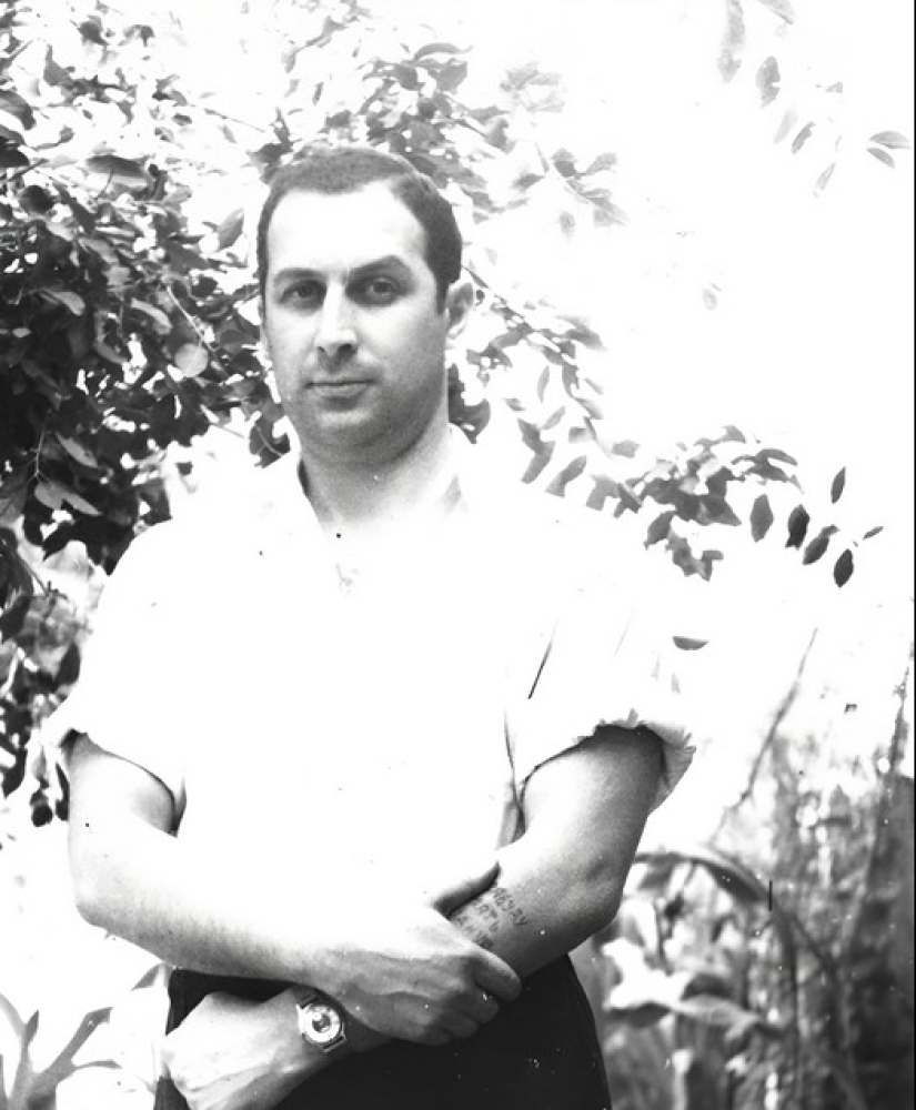 El ladrón más inusual en la ley Jaba Ioseliani y su ejército "Mkhedrioni" El ladrón más inusual en la ley Jaba Ioseliani y su ejército "Mkhedrioni"