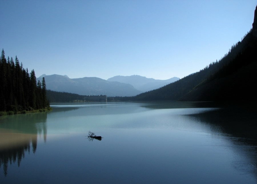 El lago Louise es un lugar extraordinariamente hermoso