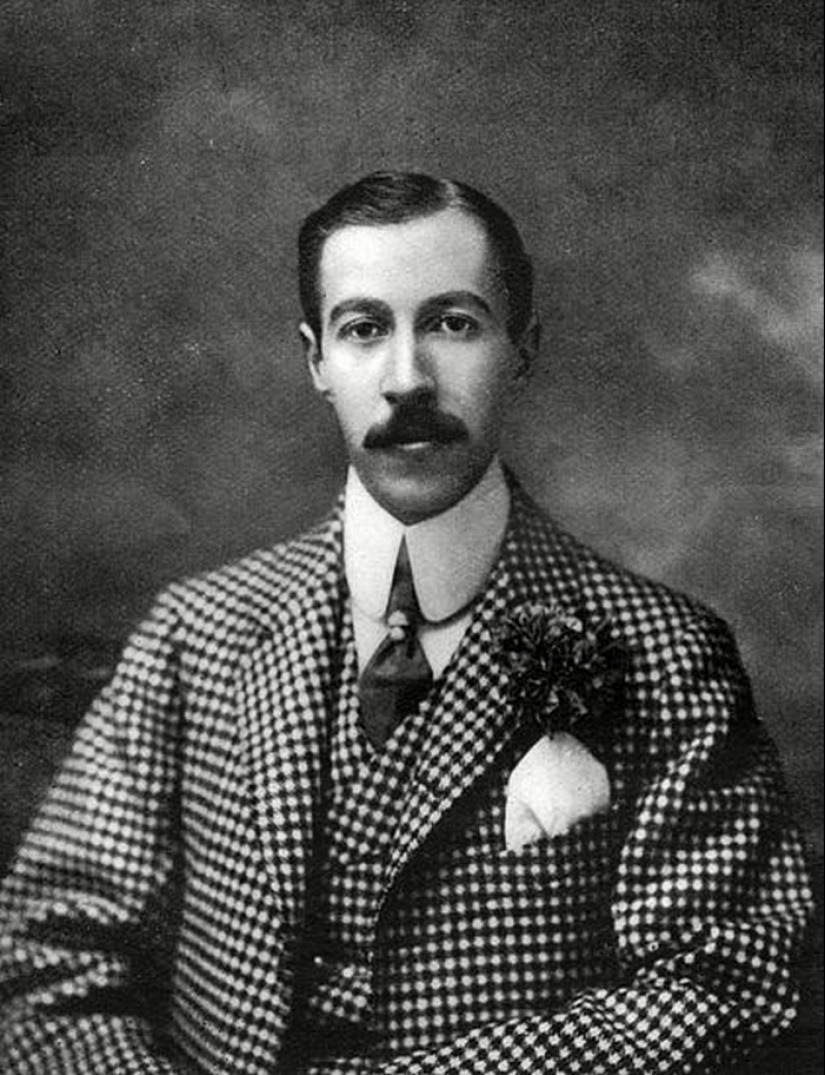 El marqués loco Henry Cyril Paget y su "Teatro de la alegría" El marqués loco Henry Cyril Paget y su "Teatro de la alegría"