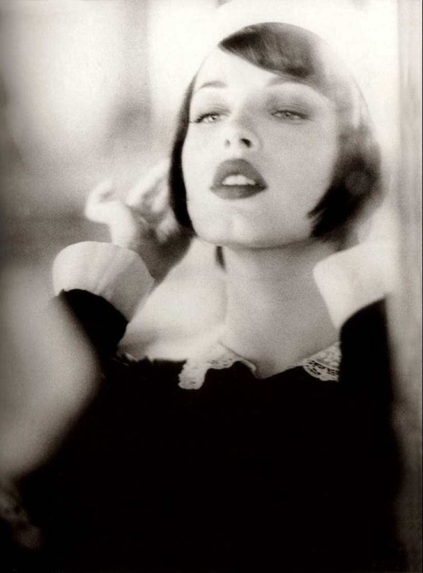 El misterio de la feminidad en fotografías eróticas de Ellen von Unwerth