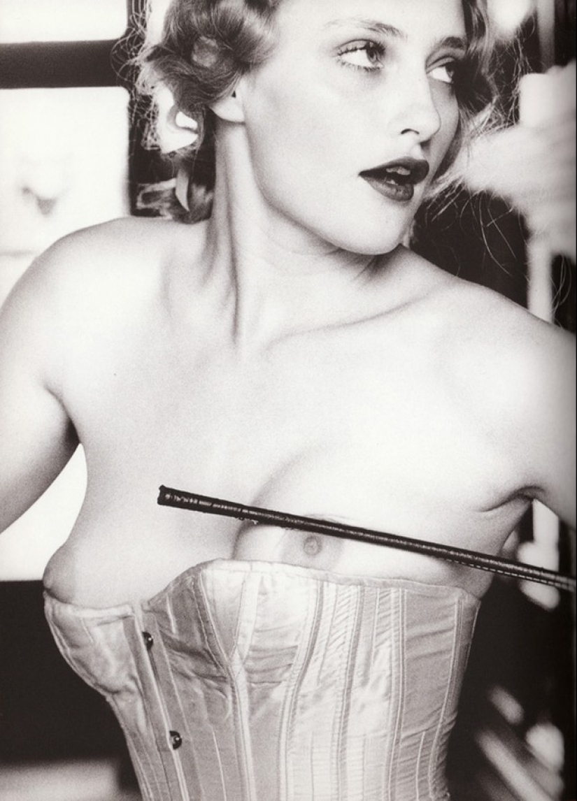 El misterio de la feminidad en fotografías eróticas de Ellen von Unwerth