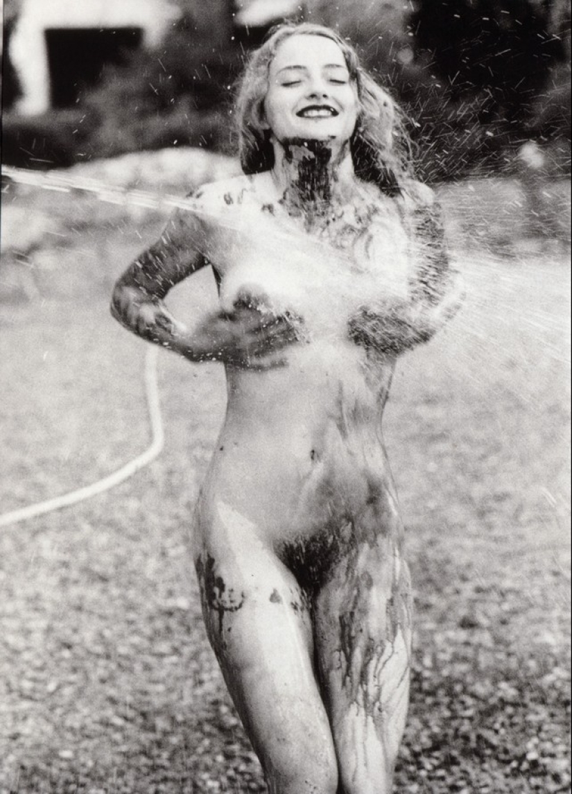 El misterio de la feminidad en fotografías eróticas de Ellen von Unwerth