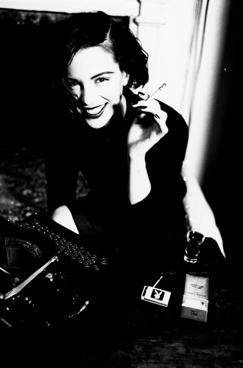 El misterio de la feminidad en fotografías eróticas de Ellen von Unwerth