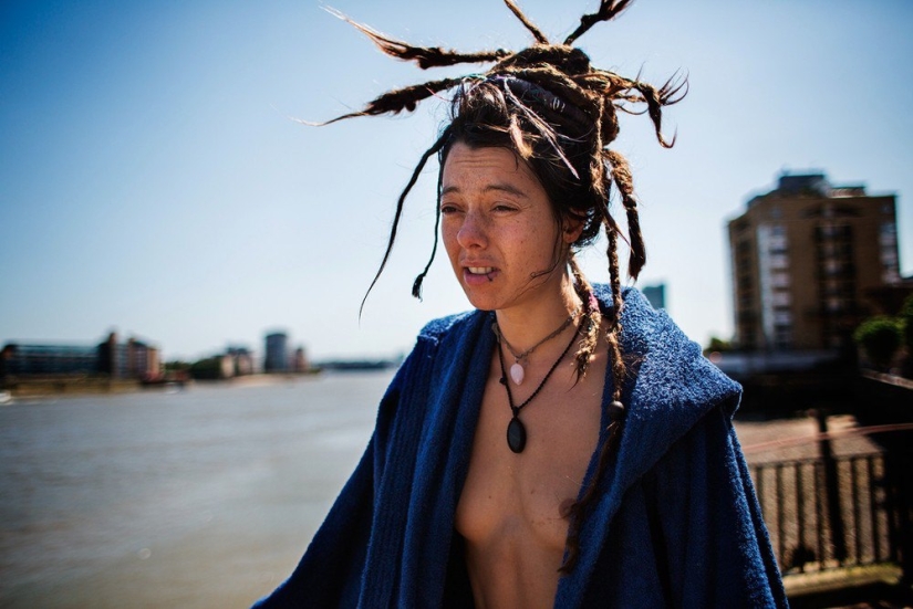 El mundo de las okupas londinenses y sus habitantes en el proyecto fotográfico de Corinna Kern