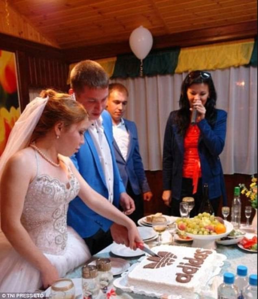 El objetivo de la ficción es difícil: vyrviglaznye sesiones de fotos de boda provincial El objetivo de la ficción es difícil: vyrviglaznye sesiones de fotos de boda provincial