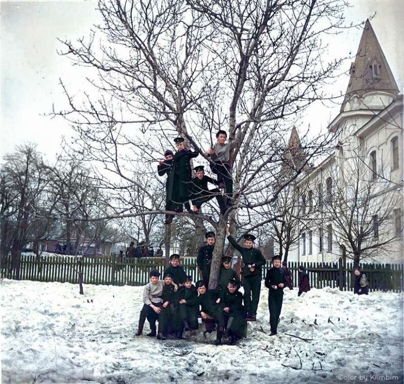El pre-revolucionario de la historia de Rusia en el color de las fotos