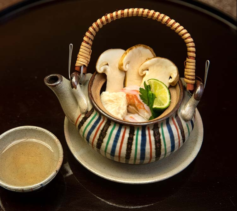 El secreto de los preciosos hongos matsutake