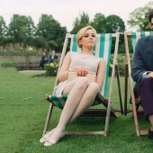 Elegantes parejas de Londres en la lente de la fotógrafa italiana Carlotta Cardana