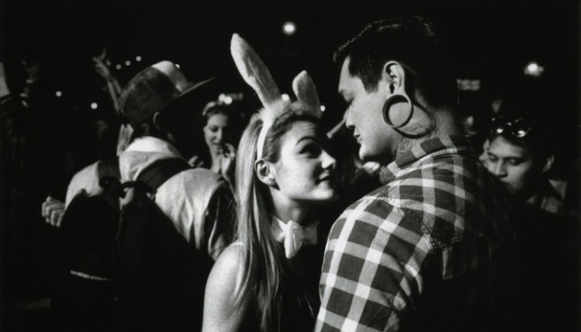 Elmo Tide: Las historias reales de un genio anónimo de la fotografía callejera Elmo Tide: Las historias reales de un genio anónimo de la fotografía callejera