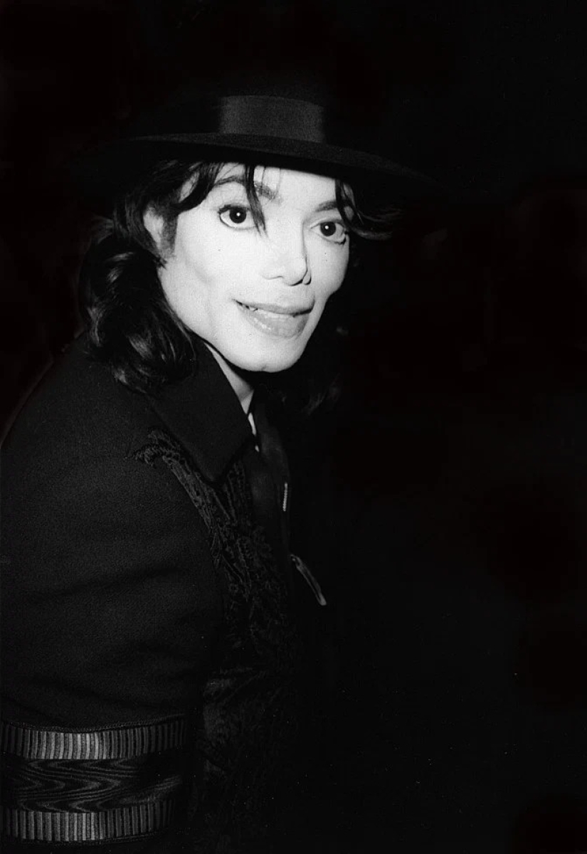 En el camino a la fama: desconocido fotos de estrellas como borracho Kate moss y escenas íntimas de Angelina Jolie En el camino a la fama: desconocido fotos de estrellas como borracho Kate moss y escenas íntimas de Angelina Jolie