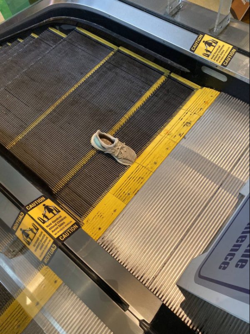 En el pie equivocado: 20 fotos de personas cuyo día no comenzó muy bien En el pie equivocado: 20 fotos de personas cuyo día no comenzó muy bien