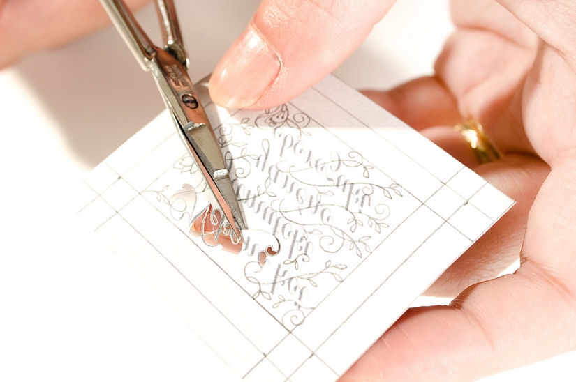 Encaje de papel por Hina Aoyama