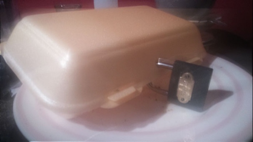 Escuchar y hacer lo contrario: los consejos más idiotas de los usuarios de Internet Escuchar y hacer lo contrario: los consejos más idiotas de los usuarios de Internet