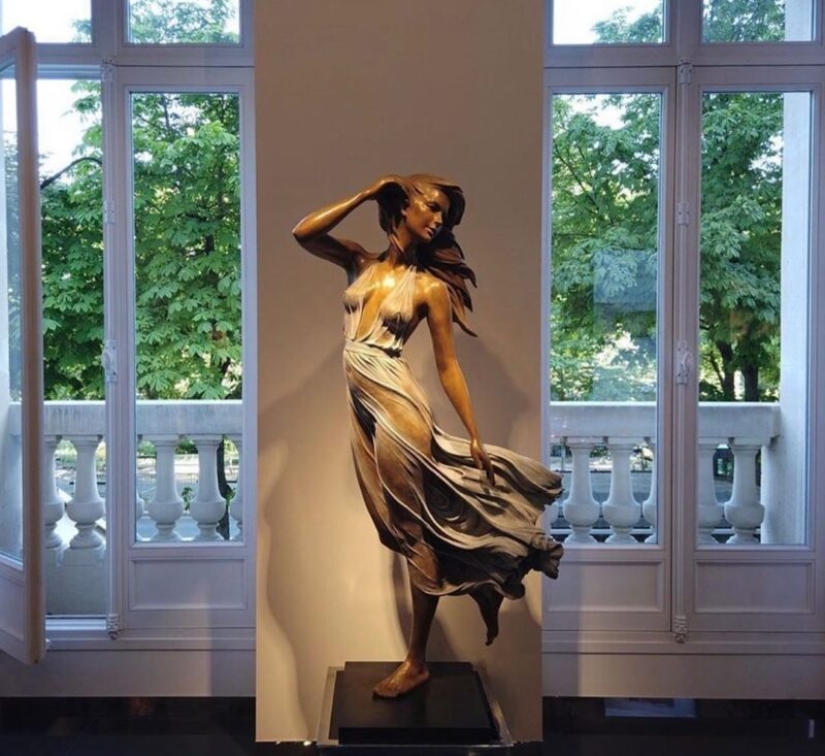 Escultores sexy e increíblemente realistas por Luo Li Rong