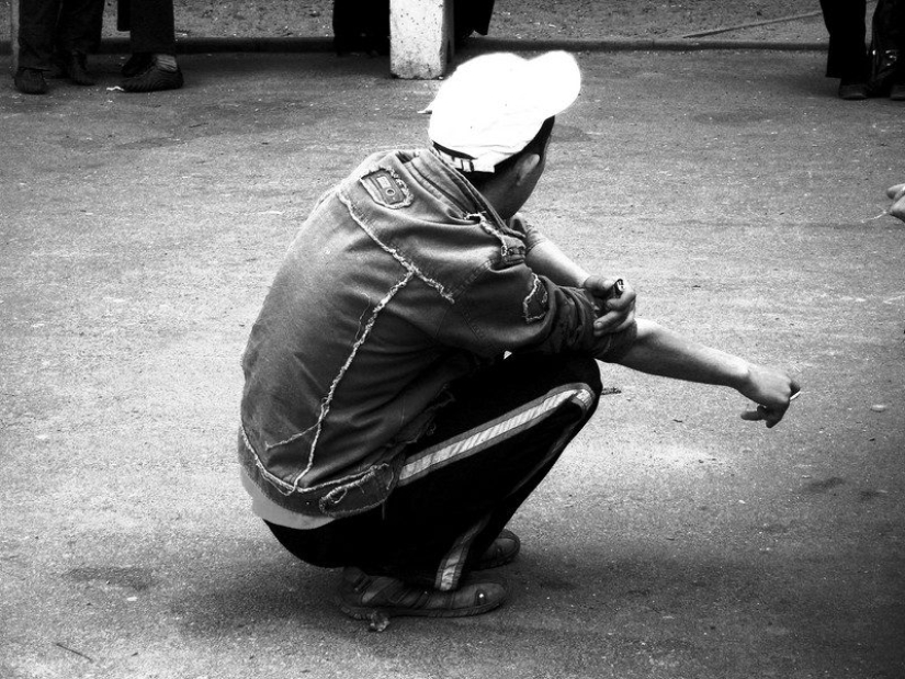 "Eslava squat" ¿por qué estamos cómodo en una posición poco natural?